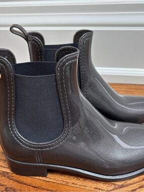 Women's Chelsea Rain Ankle Boots in Glossy Dark Gray
